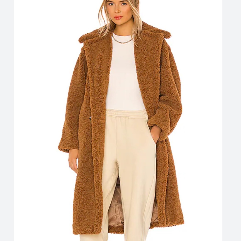 APPARIS Teddy Coat 🧸